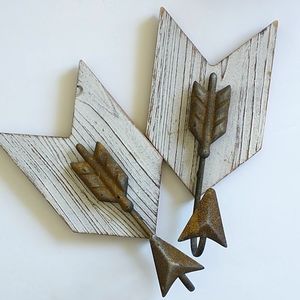 Set of 2 Arrow Hooks